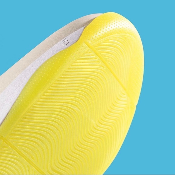 Clove Nurse Shoes Women’s Size 12.5 Nursing Sneakers Pink Lemonade EUC Yellow - Picture 3 of 11